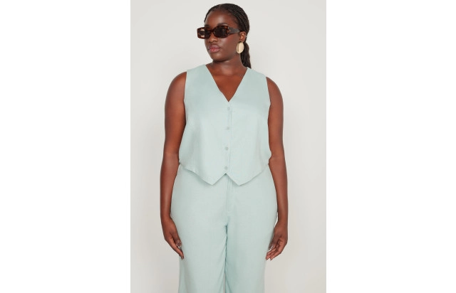 COLETE VERDE COM LINHO FEMININO PLUS SIZE